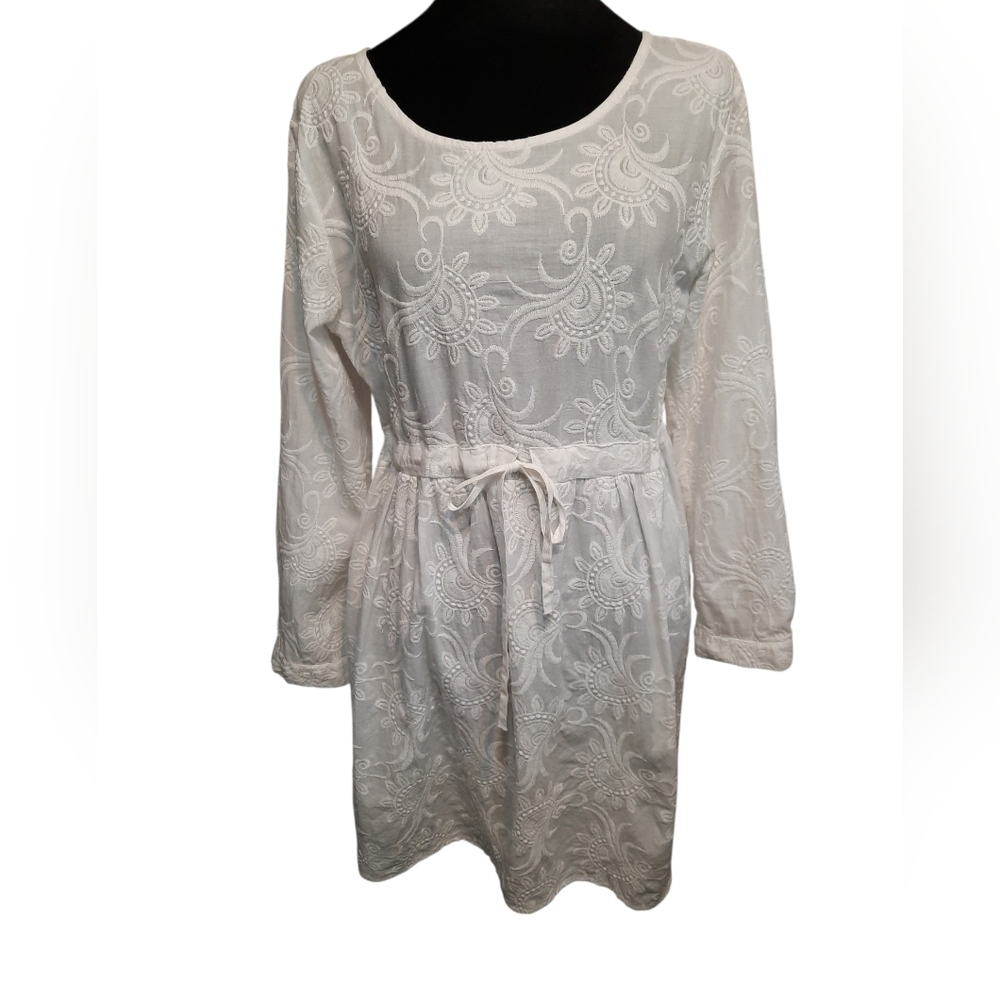 Sweet Dream S/M White Embroidered Floral Dress